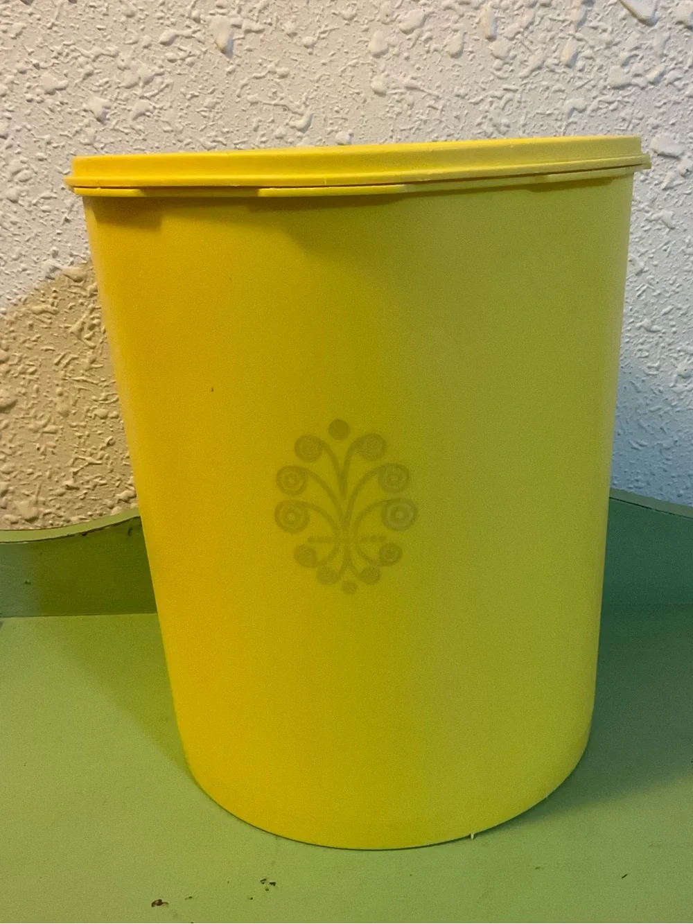 VINTAGE Yellow Tupperware Storage Canister 1339-4 W Servalier Lid